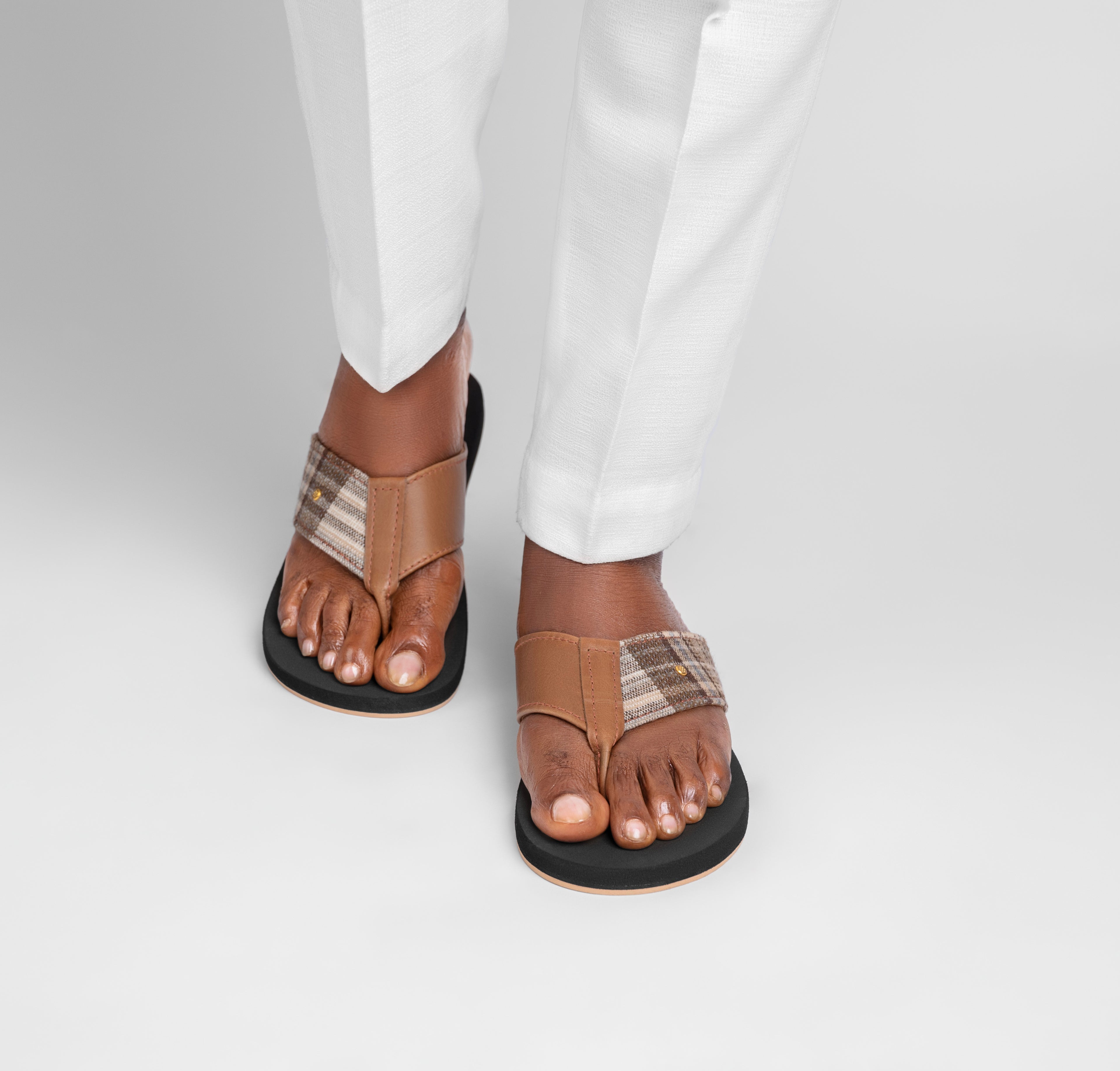 MEN BROWN/BLACK LEATHER THONG CUSHION  PAD FLIP FLOP SANDALS
