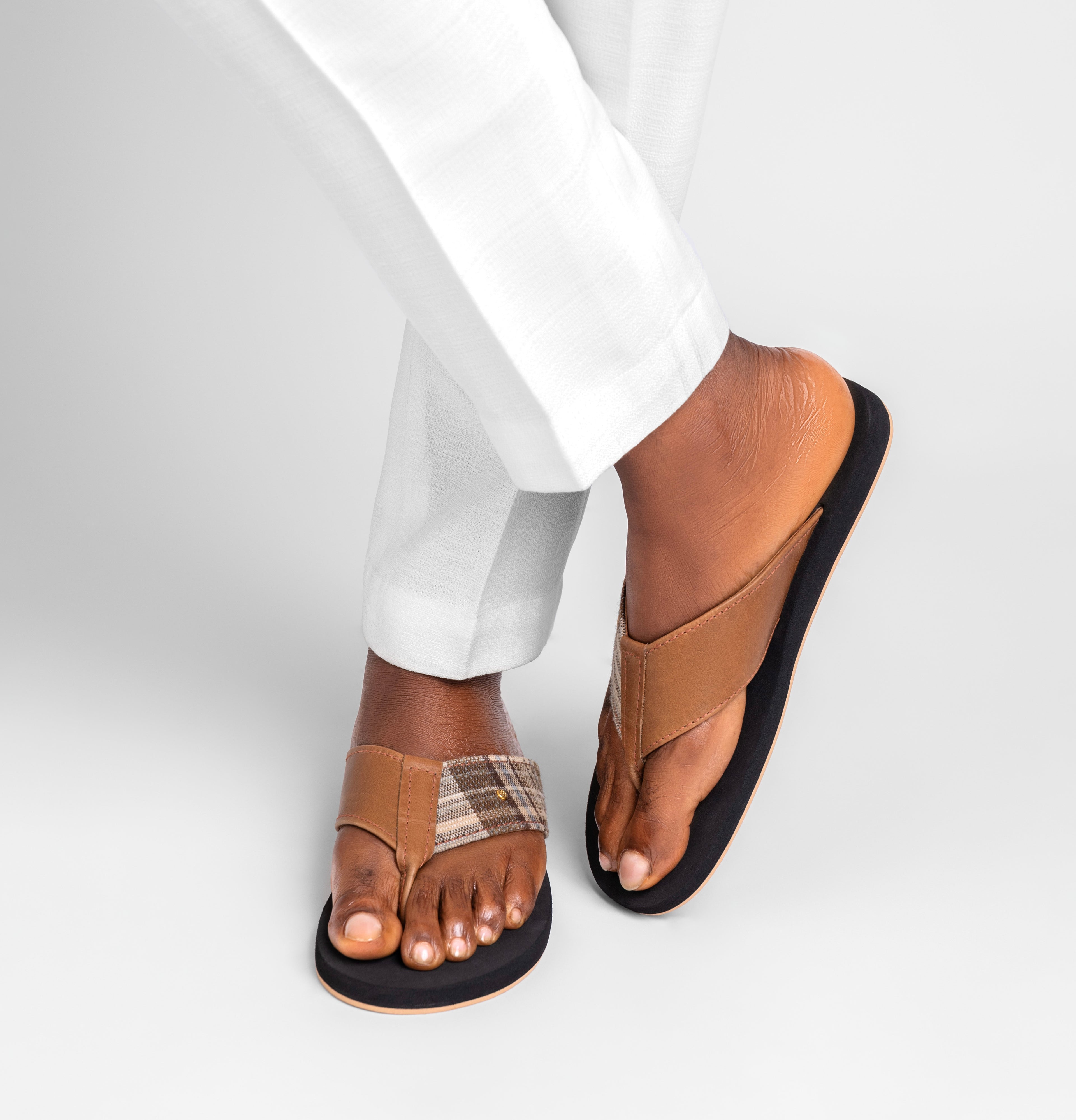 MEN BROWN/BLACK LEATHER THONG CUSHION  PAD FLIP FLOP SANDALS