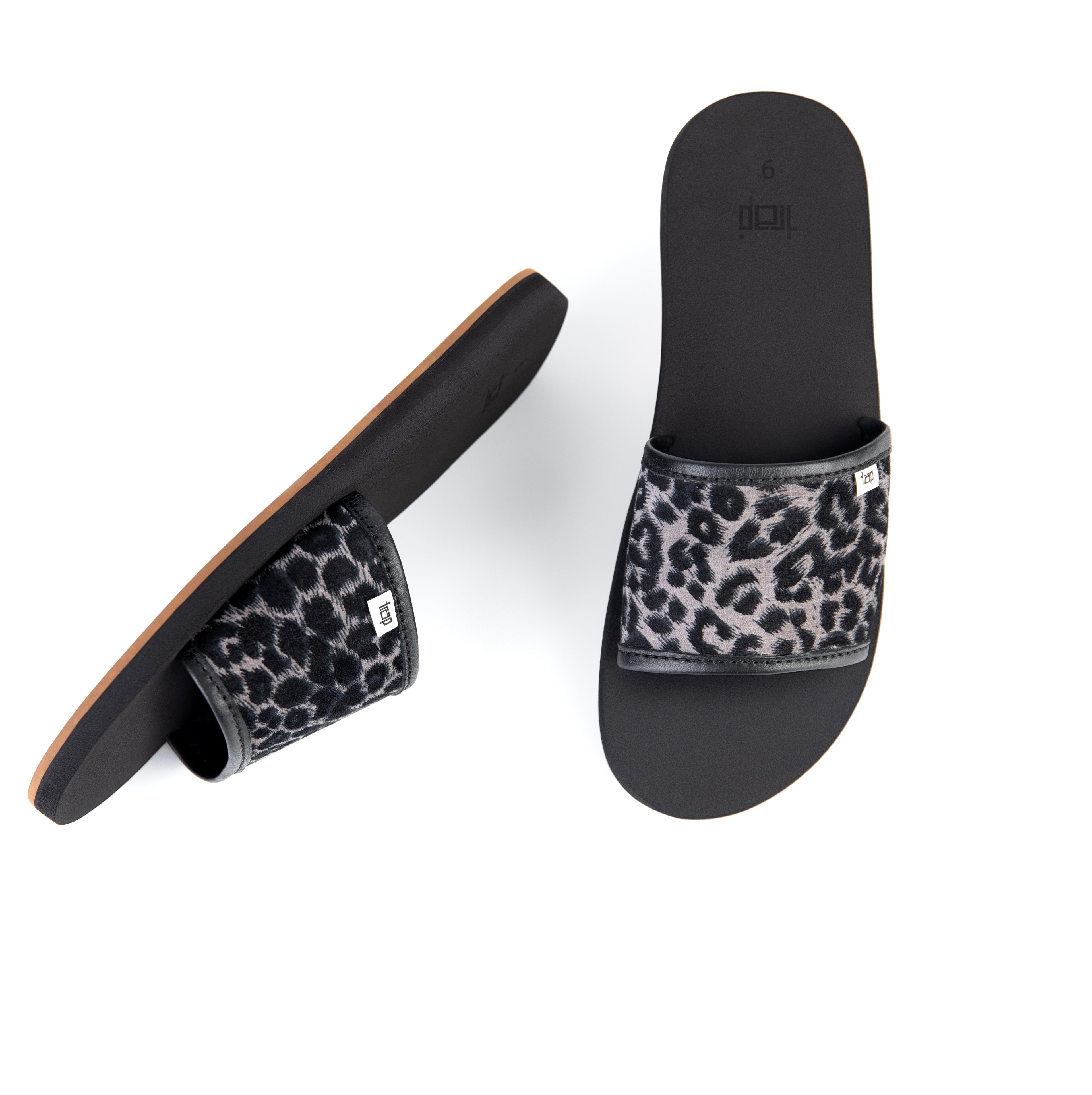 LEOPARD SKIN DOTTED  DOTTED PATTERN  STYLISH BAR  SANDALS FOR MEN